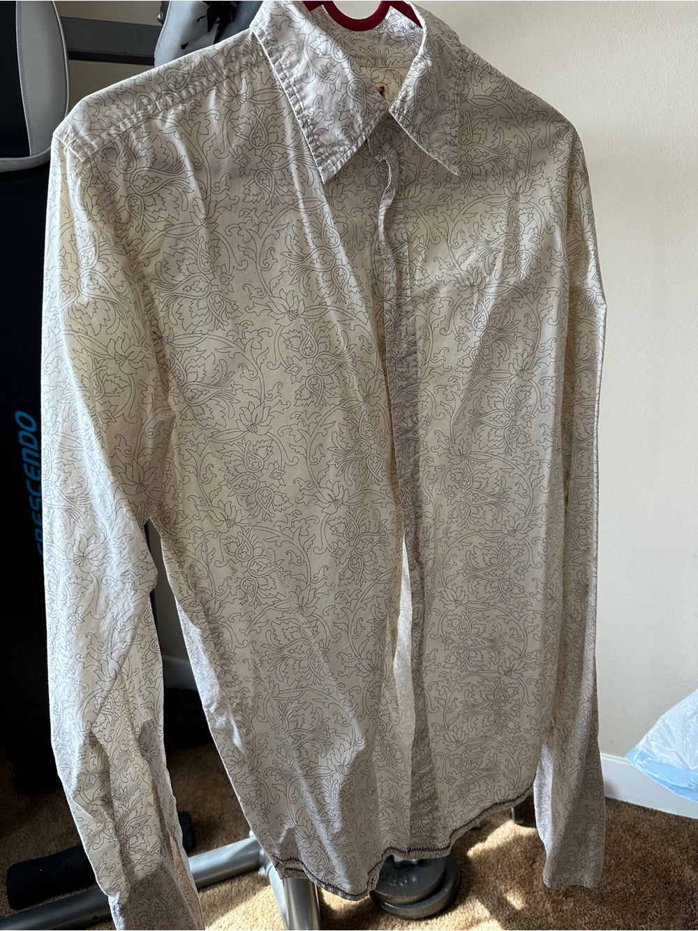 Men's Long-Sleeve Printed Button-Up Shirt in Light Gray